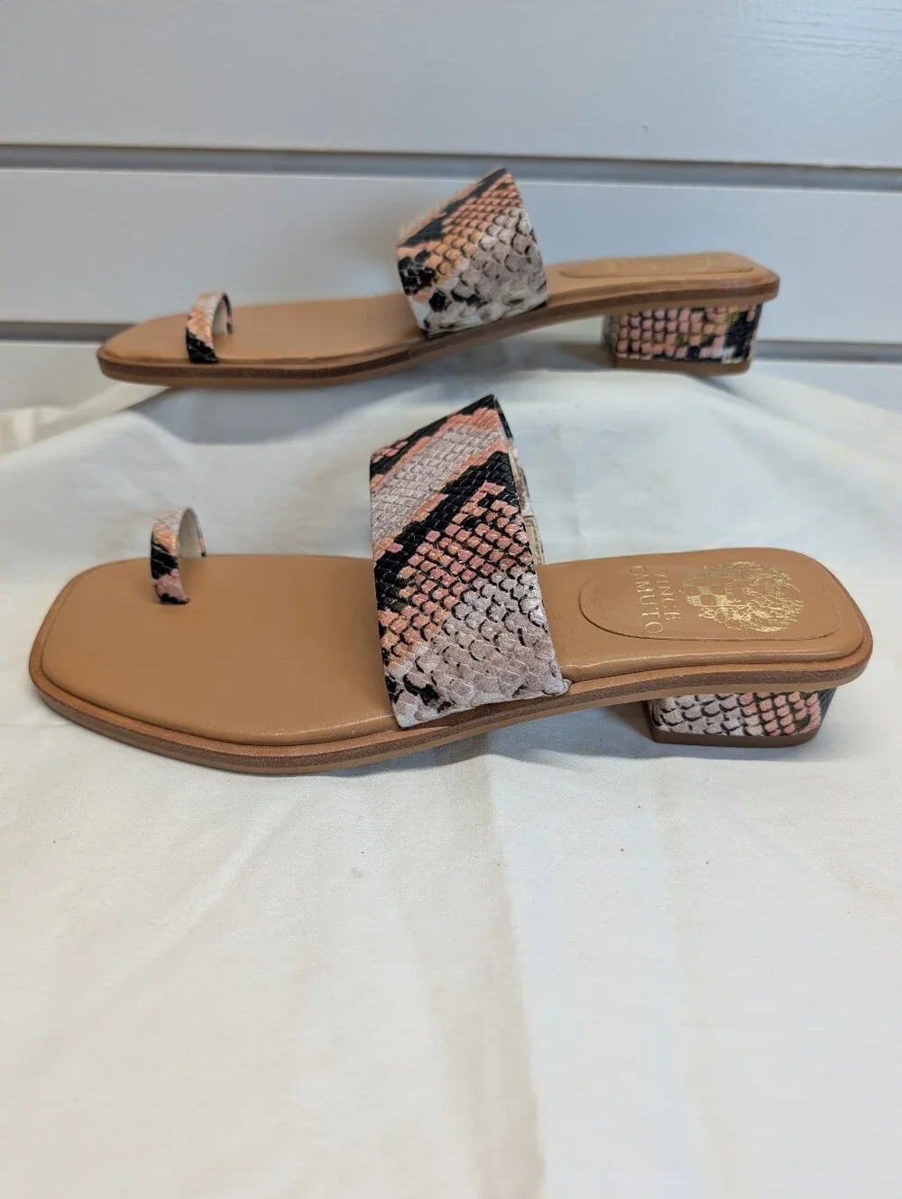 Vince Camuto Yelinda Snakeskin Print Open Toed Sandals Size 8 NWOB - Picture 7 of 10